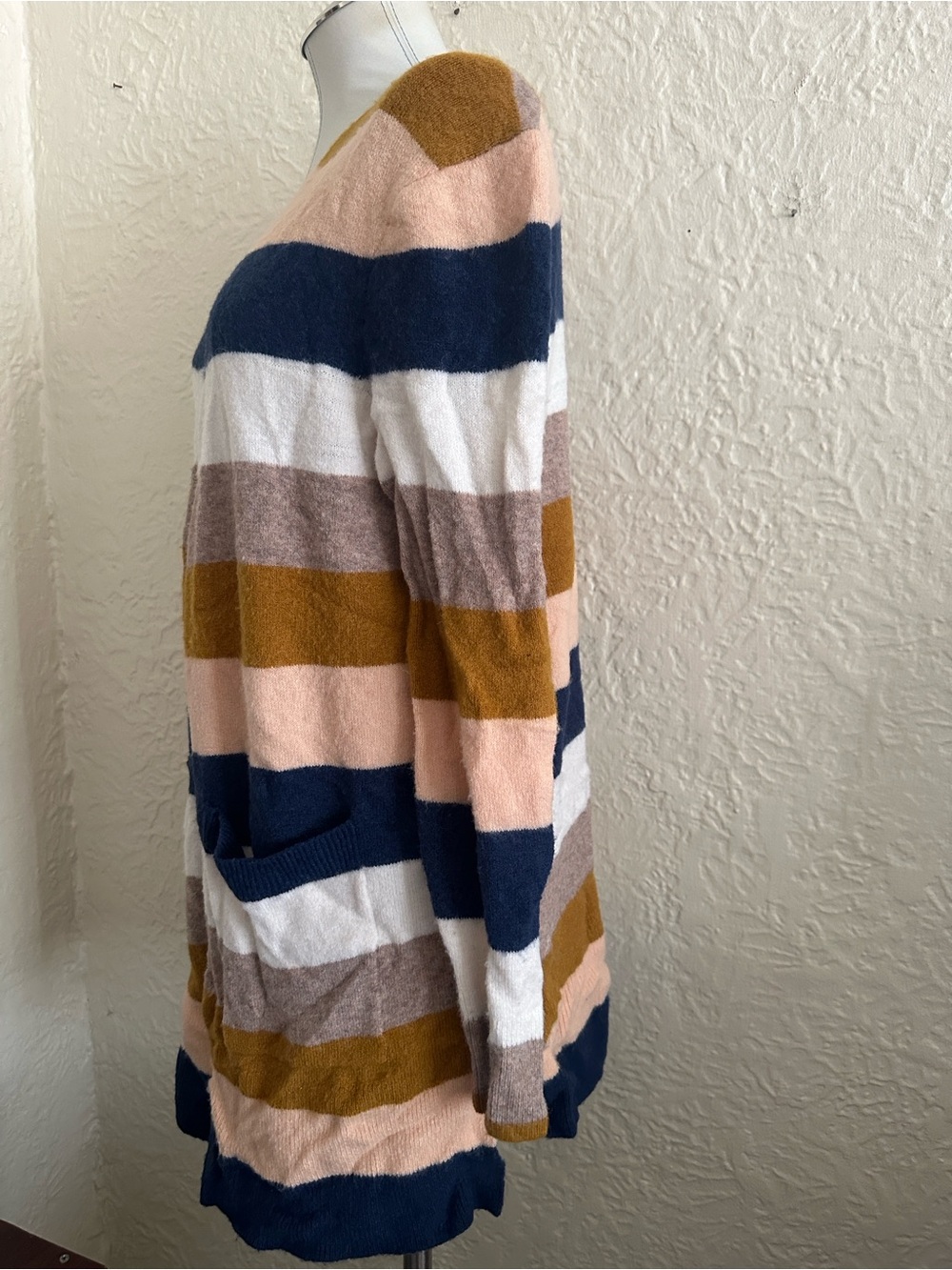 Madewell - Picture 3 of 7